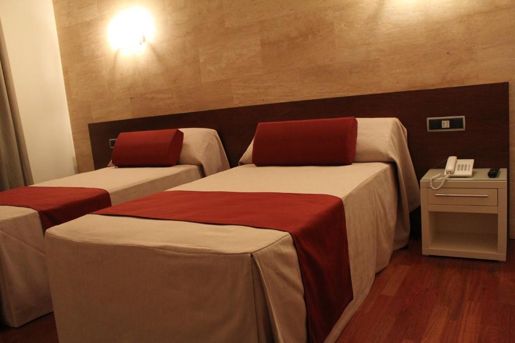 Escuderos Hotel Cruz Argamasilla de Calatrava Rum bild