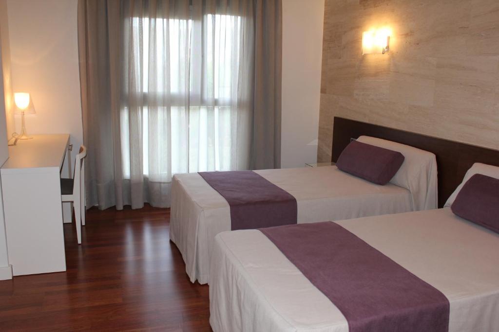 Escuderos Hotel Cruz Argamasilla de Calatrava Rum bild